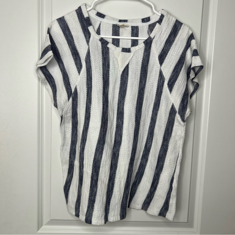 Hem & Thread Top Size Large Navy and White Striped Tee Cotton Gauze Lightweight